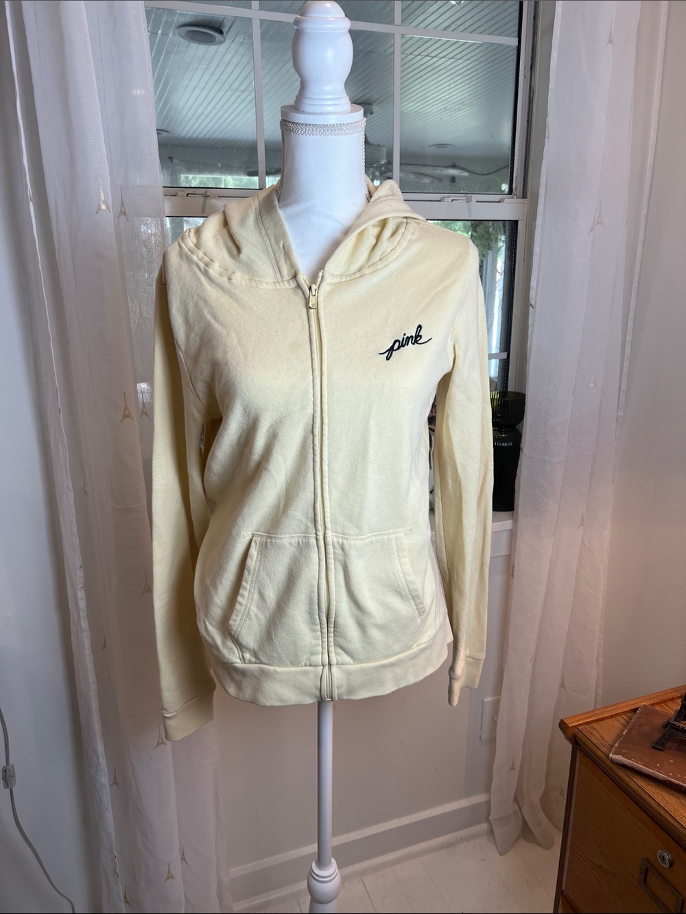 PINK Victoria's Secret Pale Yellow Zip-Up Hoodie size small.